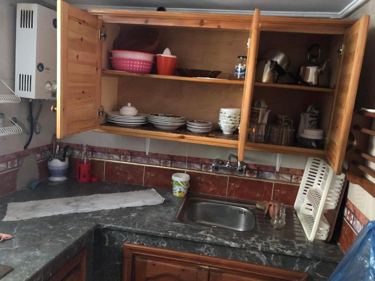 شقة توجد وسط مدينة طنجة و تتوفر على كامل التجهيزات الضرورية خاصةبالعائلات Tânger Exterior foto