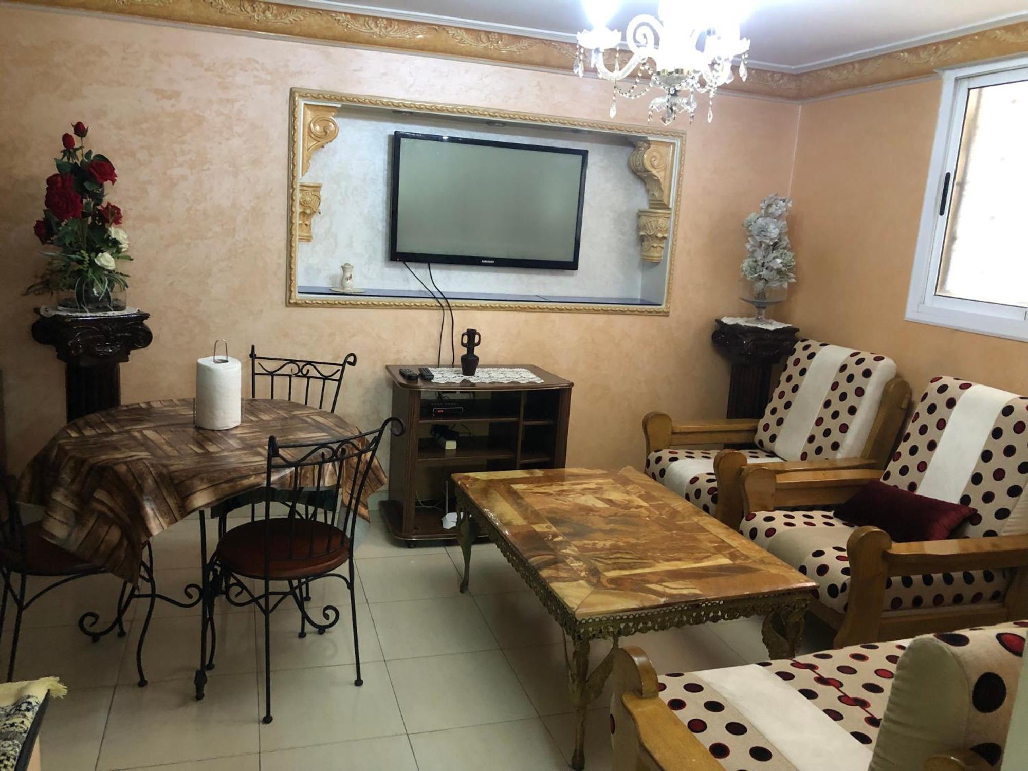 شقة توجد وسط مدينة طنجة و تتوفر على كامل التجهيزات الضرورية خاصةبالعائلات Tânger Exterior foto